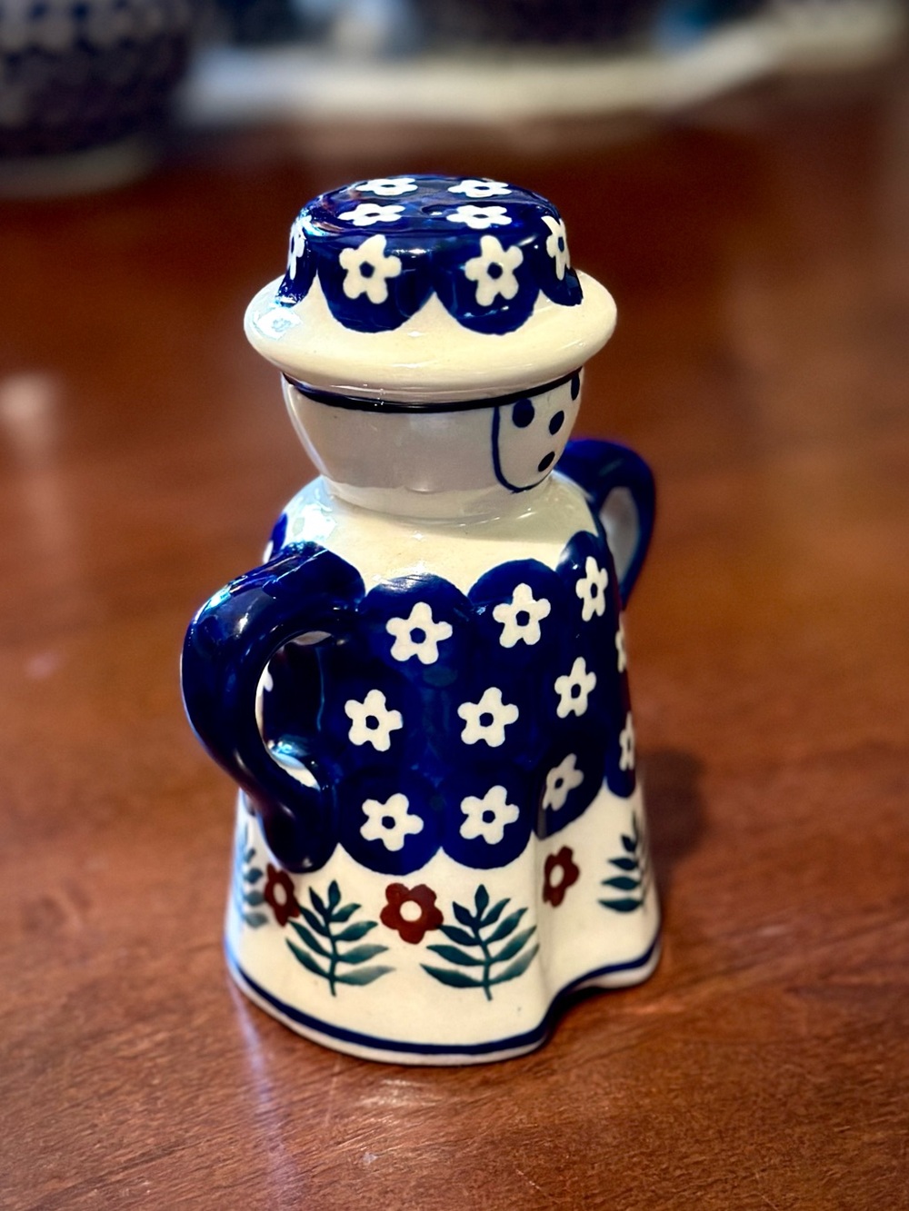 Bolesławiec Female Salt Shaker, hand-made in Poland - Picture 2 of 6